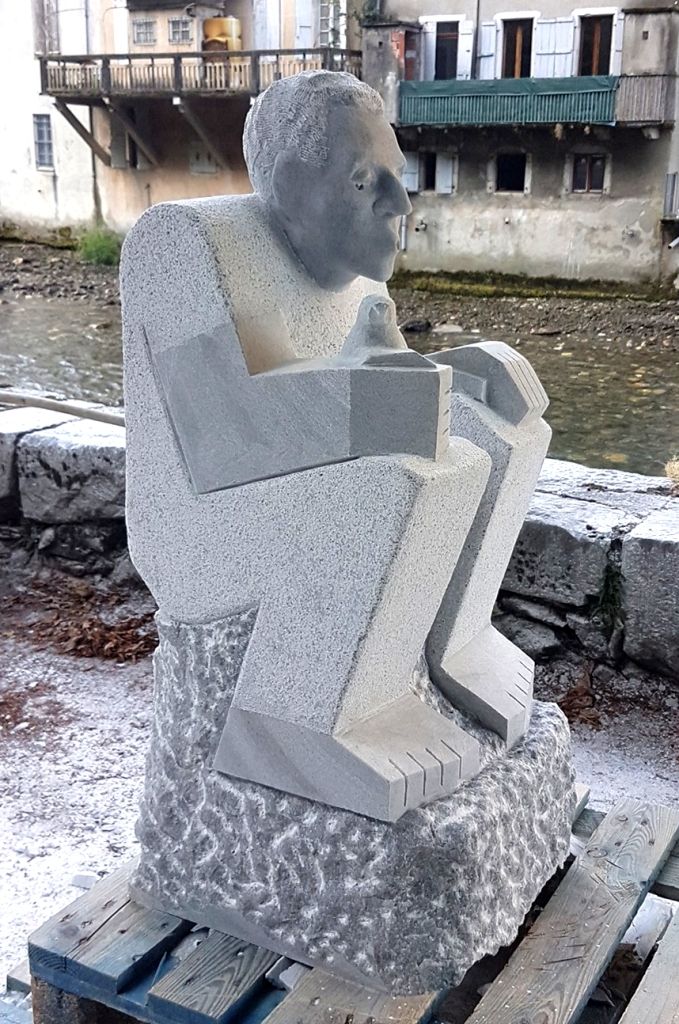 Sculpture réalisée lors du symposium de sculpture sur marbre de Saint-Béat édition 2020